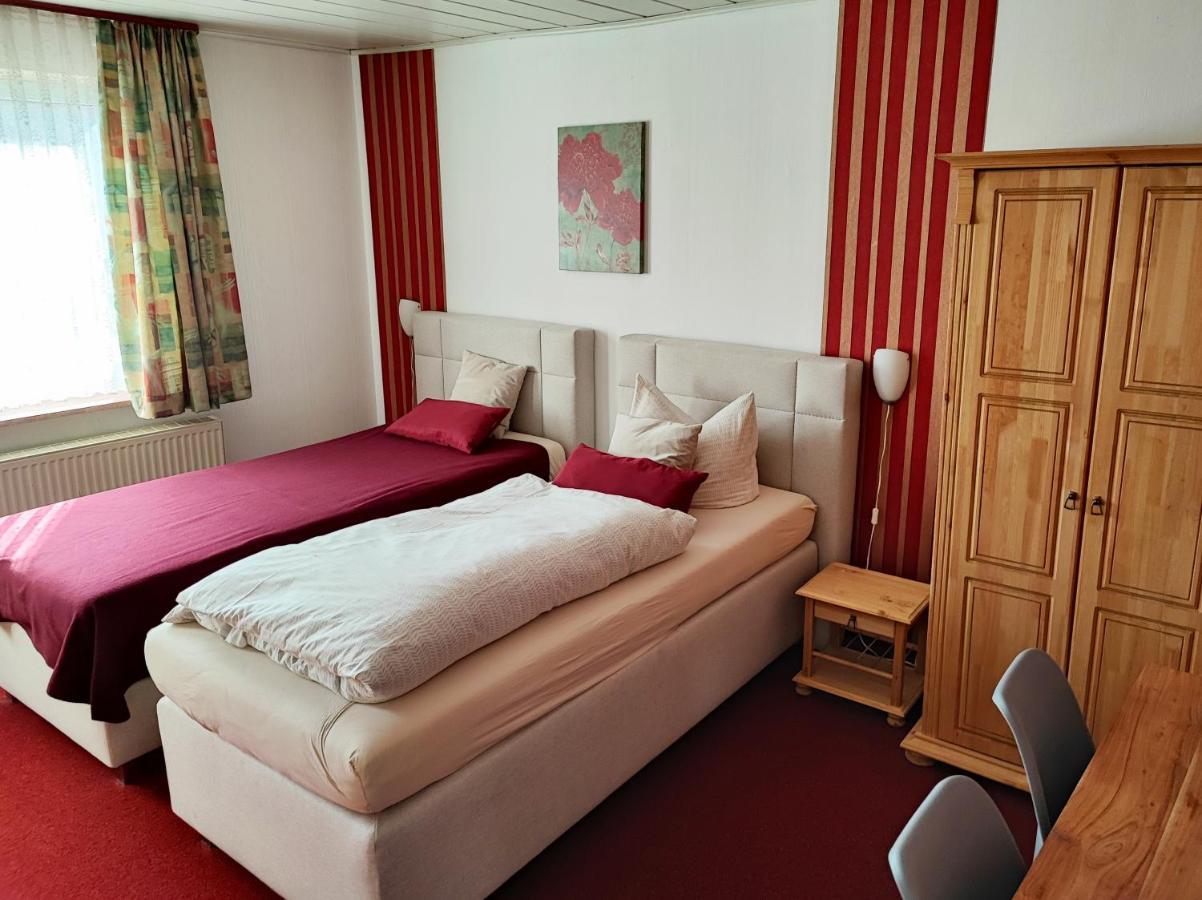 ארפורט Hotel Und Restaurant Hohenzollern מראה חיצוני תמונה