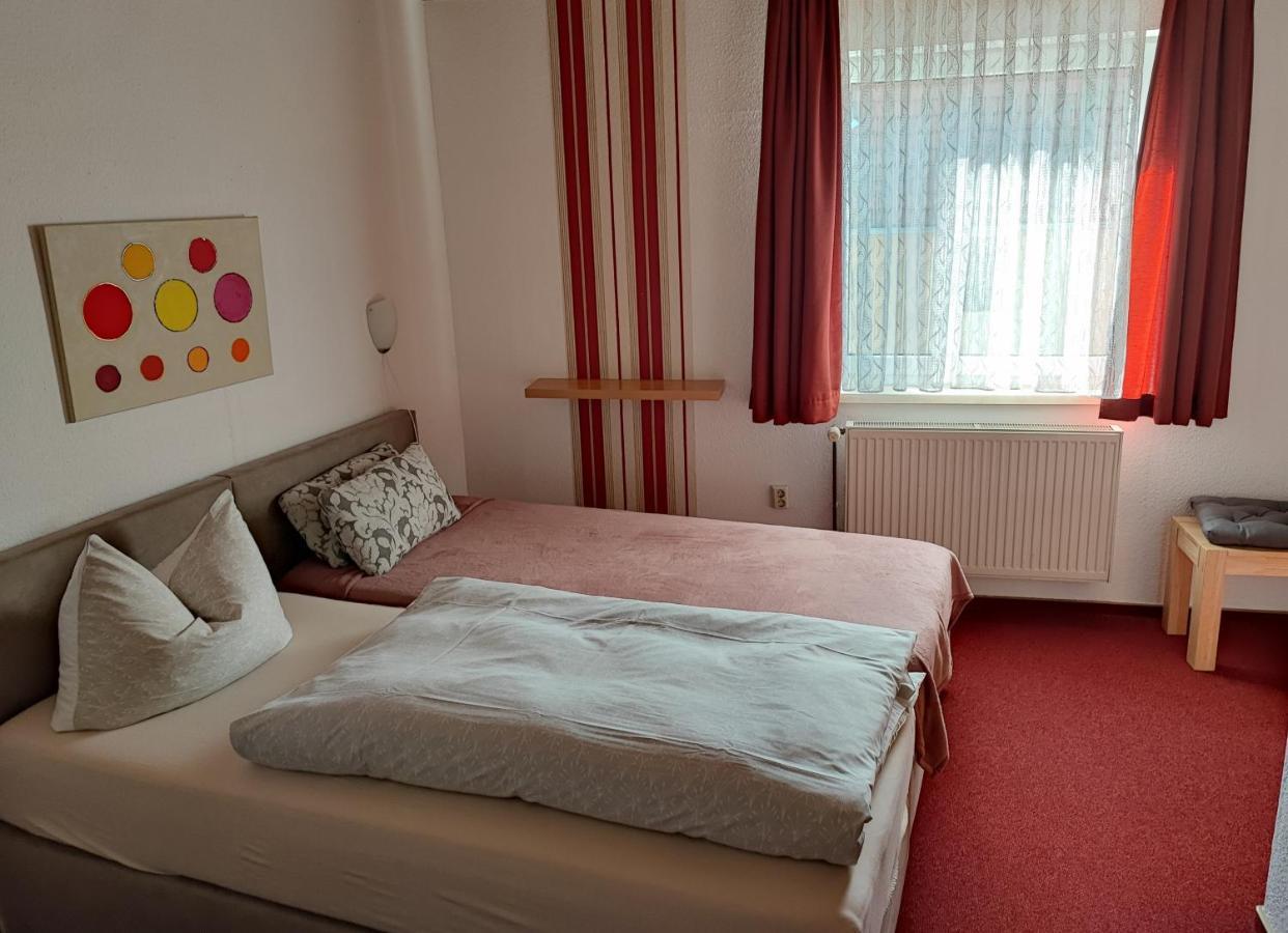 ארפורט Hotel Und Restaurant Hohenzollern מראה חיצוני תמונה