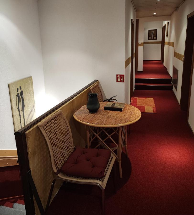 ארפורט Hotel Und Restaurant Hohenzollern מראה חיצוני תמונה