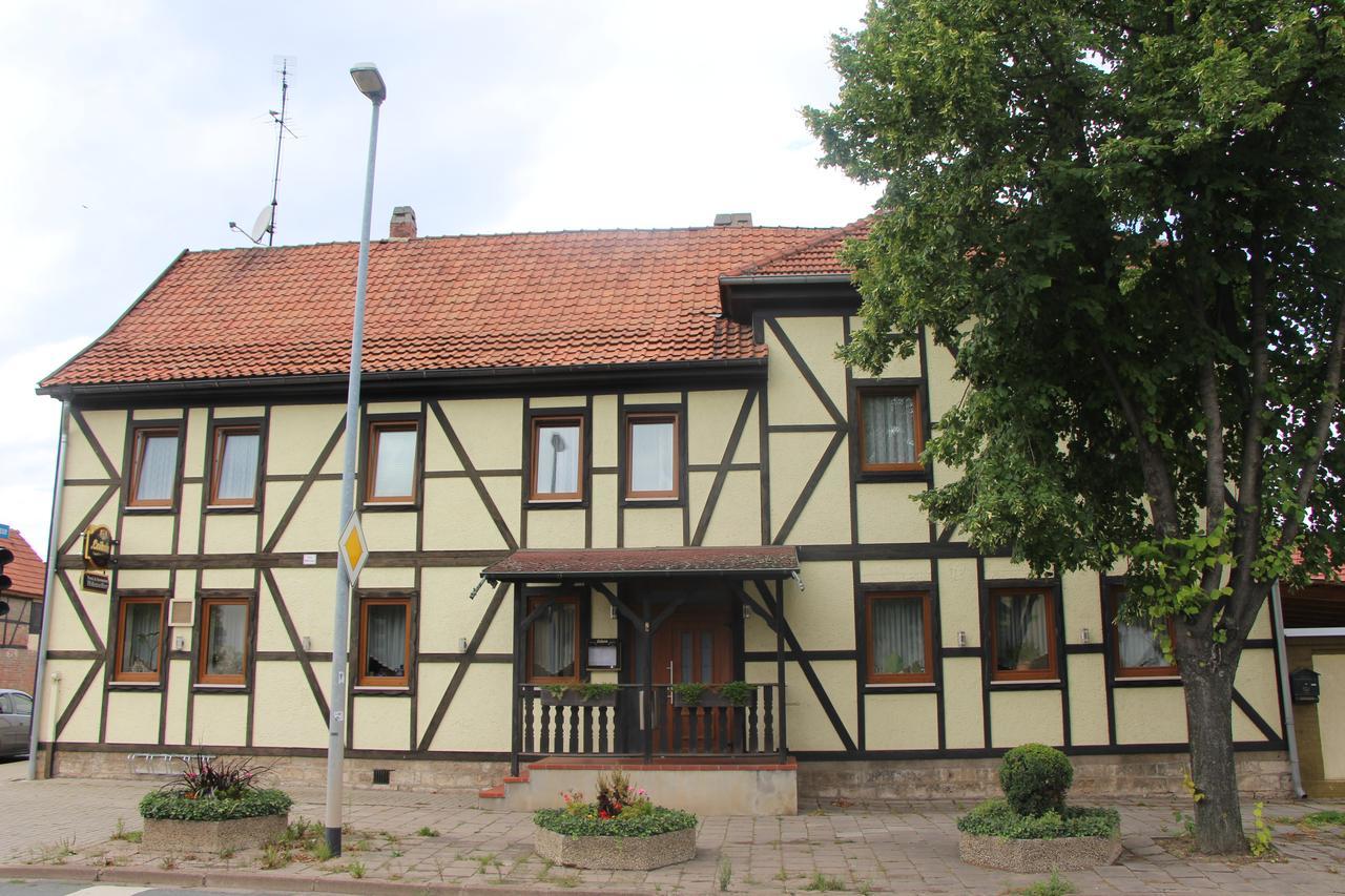 ארפורט Hotel Und Restaurant Hohenzollern מראה חיצוני תמונה