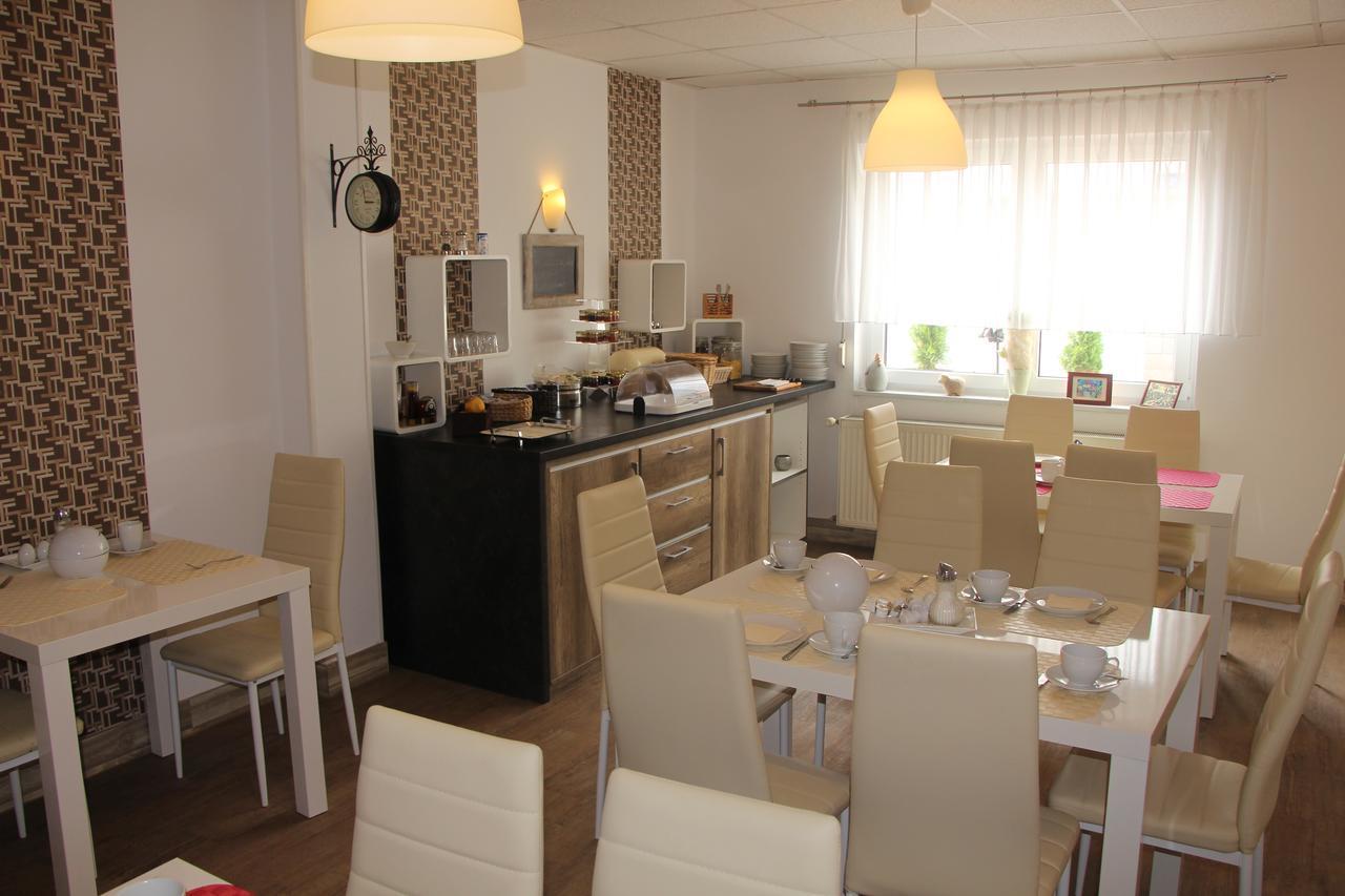 ארפורט Hotel Und Restaurant Hohenzollern מראה חיצוני תמונה